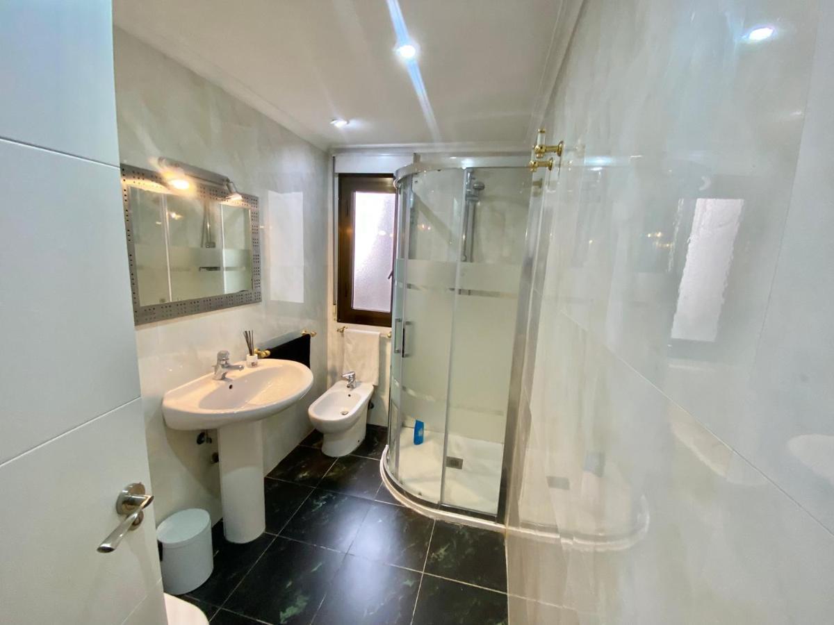 Apartment Rambla อาลิกันเต ภายนอก รูปภาพ